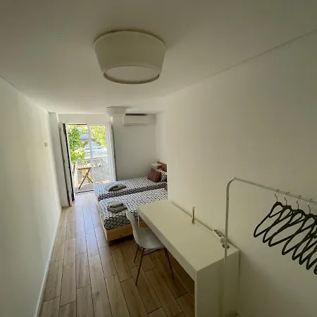Formosa Apartment *